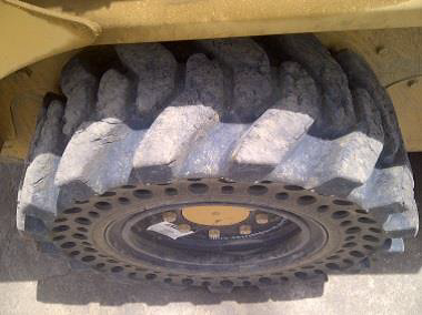 Nu-Air DT skid steer tire_4