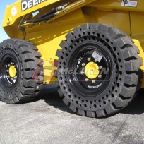 McLaren Nu-Air AT Telehandler tire_02